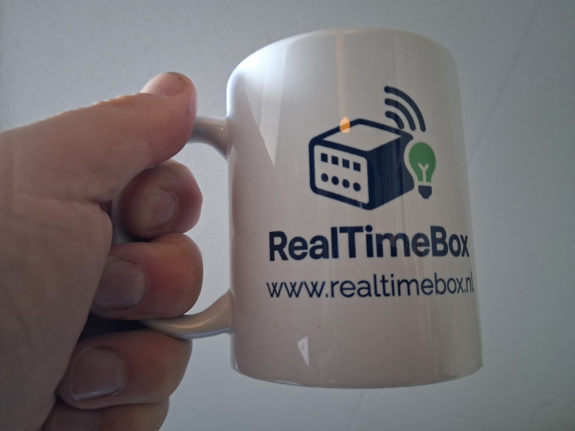 Gratis RealTimeBox Mok
